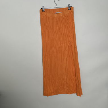 NA-KD Orange gerippter Strickrock