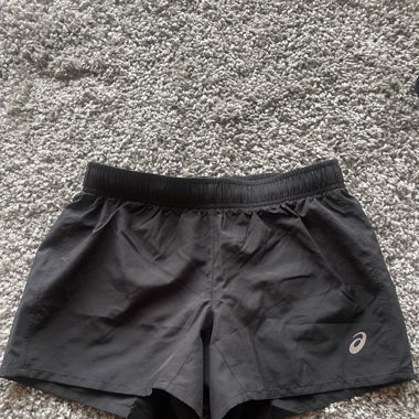 Short de sport noir