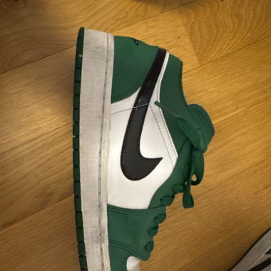 Air Jordan 1 low green