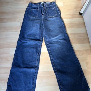 Jeans a gamba ampia