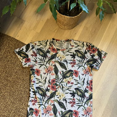 T-SHIRT- multicolor
