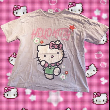 sanrio hello kitty t-shirt