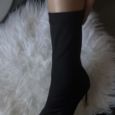 STIEFEL MIT ABSATZ