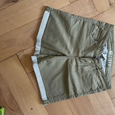 Kurze Hosen 