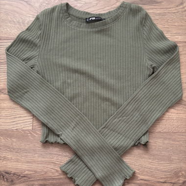 Green Long-Sleeve top