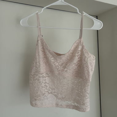 top en dentelle rose Hollister