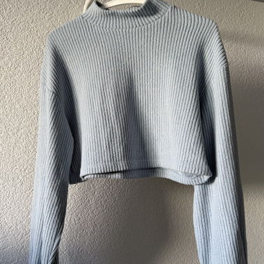 Pull court bleu clair 