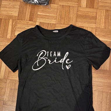 T-shirt bride