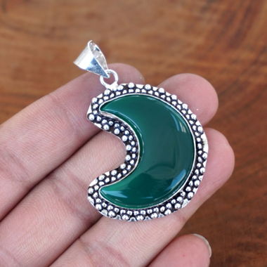 Collier en onyx vert naturel