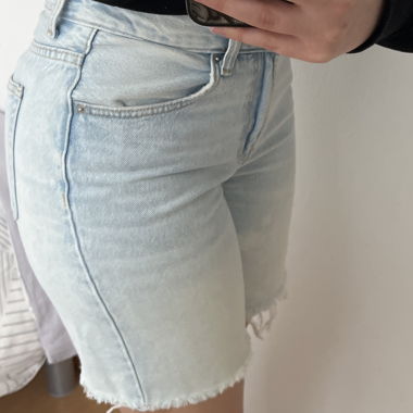 Bershka - Pantaloncini jeans azzurri chiari