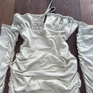 Sage green Kleid