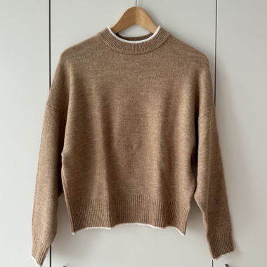 Beiger Pullover