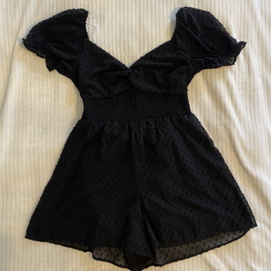 Schwarzer Jumpsuit