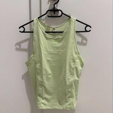 Haut de sport Under Armour taille S