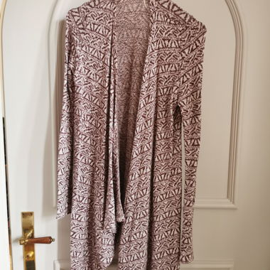 Strickjacke bordeau/weiss