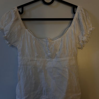 Camicia da donna bianca con maniche a palloncino