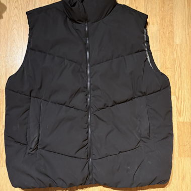 Bershka Black Quilted Gilet