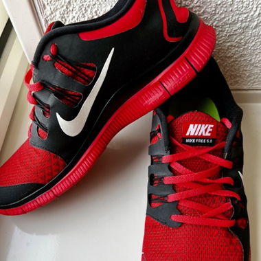 Nike Free 5.0, rot, kaum getragen
