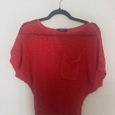 Top in maglia mesh rossa