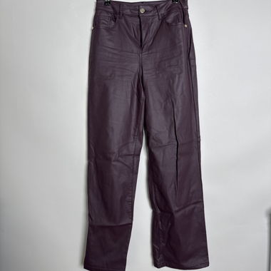 Pantalon en faux cuir violet