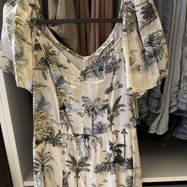 Wunderschönes sommerliches kurzes Kleid (S)
