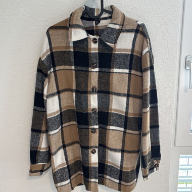 Manteau court à carreaux non doublé