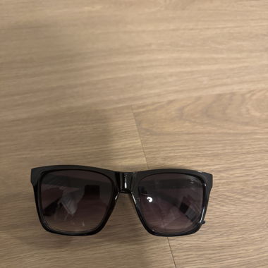 Sonnenbrille
