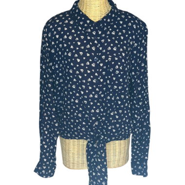 Knotenbluse L – Marineblau mit Herzchen