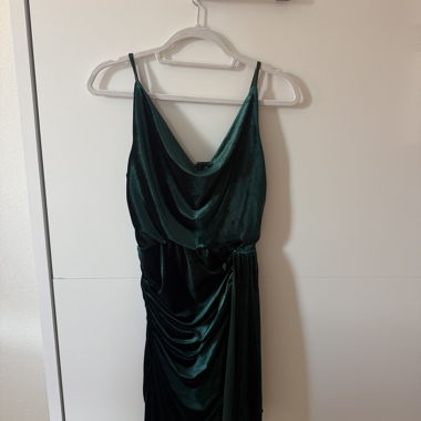 Robe velours vert taille 36