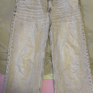 Grey jeans