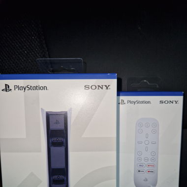 Ps5 charger und fernbedinung neu