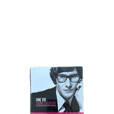 Book: Une vie Saint Laurent