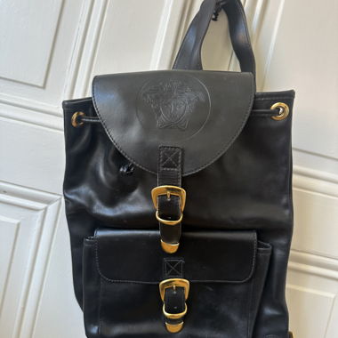 Gianni Versace Rucksack aus schwarzem Leder