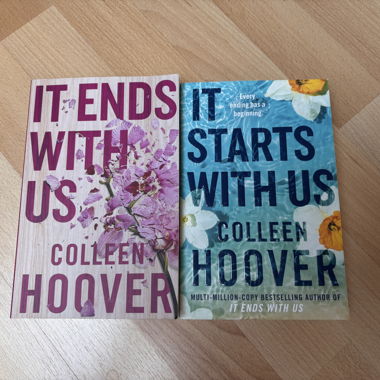 English book, IT ENDS WITH US