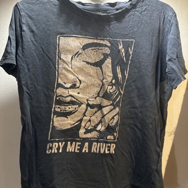 T-shirt grigio con stampa bianca