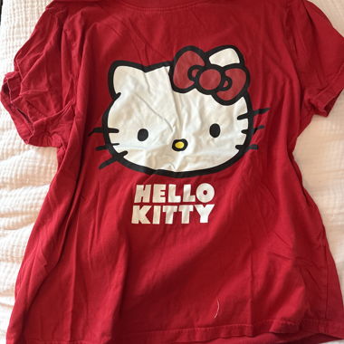 T-shirt rouge Hello Kitty