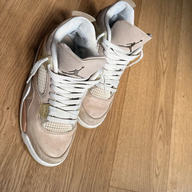 Sneaker Nike Air Jordan 4 beige rosa