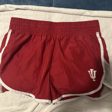 Short rouge 