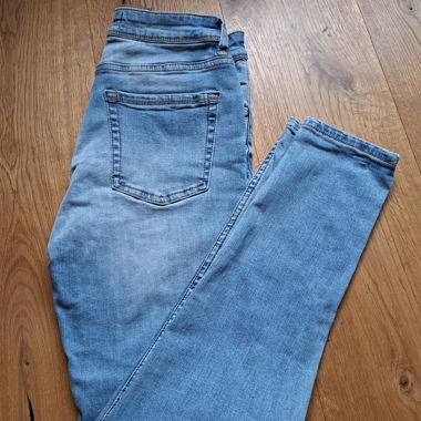 Jeans Bershka donna EU 40