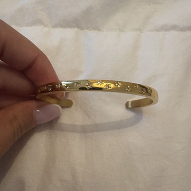 Bracelet avec étoiles 