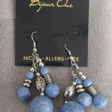 Orecchini pendenti blu