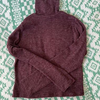 Bordeaux sweater