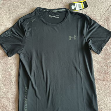 T-shirt sportiva Under Armour