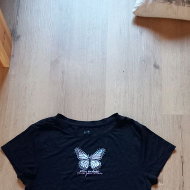 Bauchfreies T-shirt