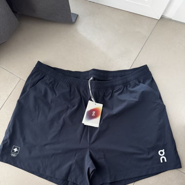 On Swiss Olympic Shorts navyblau Damen