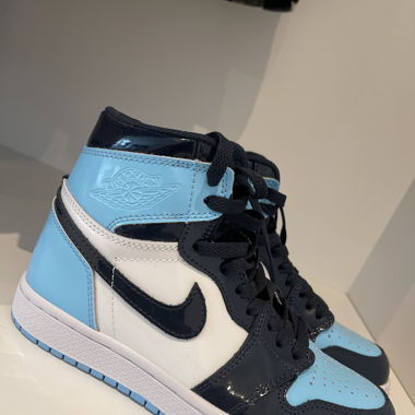 Air Jordan blue chill