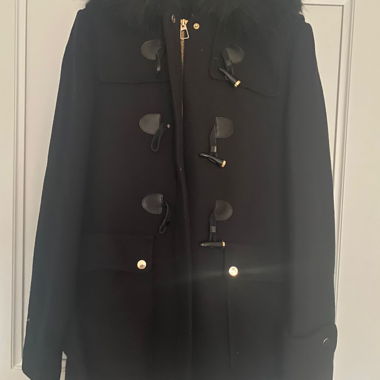 Schöne Kapuzenjacke