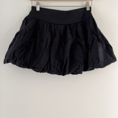 Jupe ballon noire avec shorts cousus