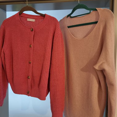 Cardigan rose en maille
