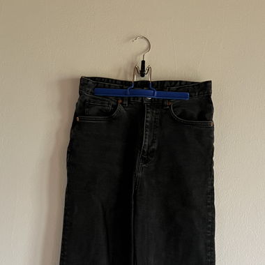 Black jeans 